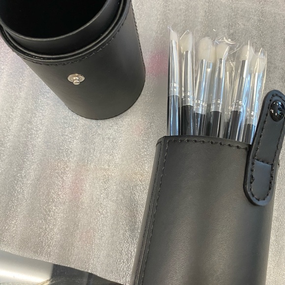 Brushes set - Picture 2 of 2